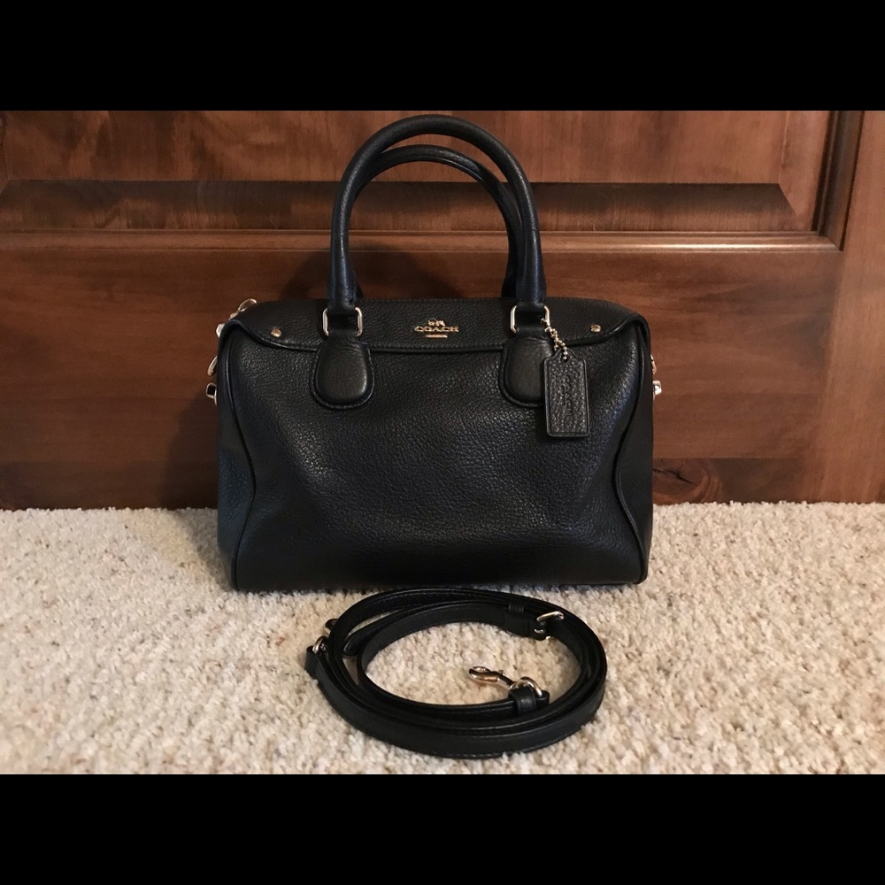 ❤️SOLD❤️ Coach Mini Bennett Leather Satchel